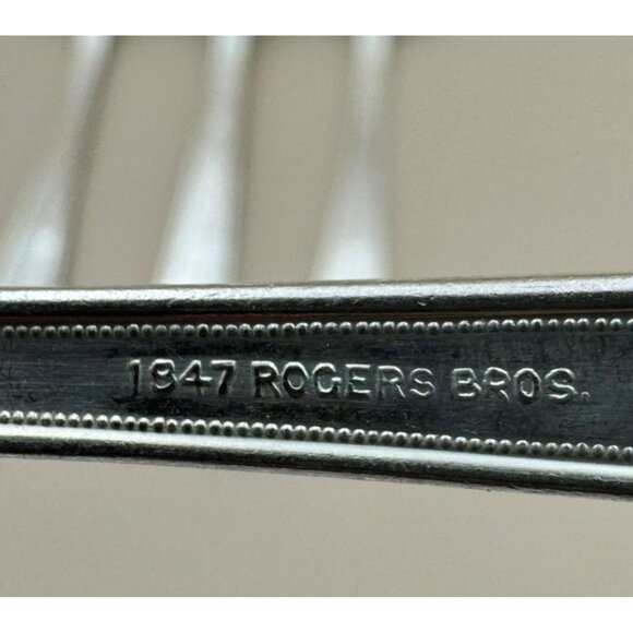 Set of 8 1847 Rogers Bros ANCESTRAL 6" Teaspoons Silver Plate - Picture 6 of 6